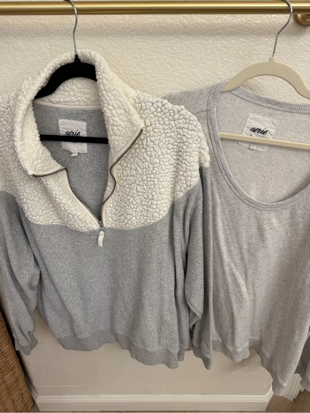 aerie Two-Tone Sherpa Quarter-Zip Pullover in Light Gray and Cream